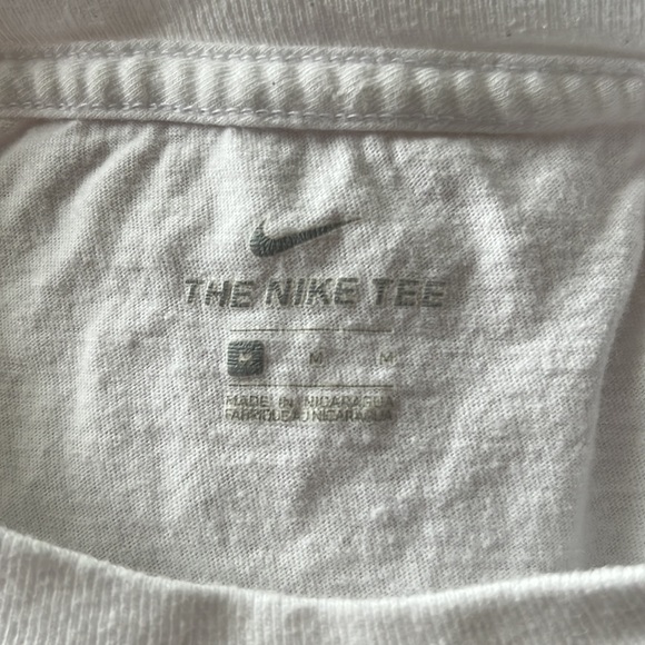 Boys Nike tee - Picture 3 of 4